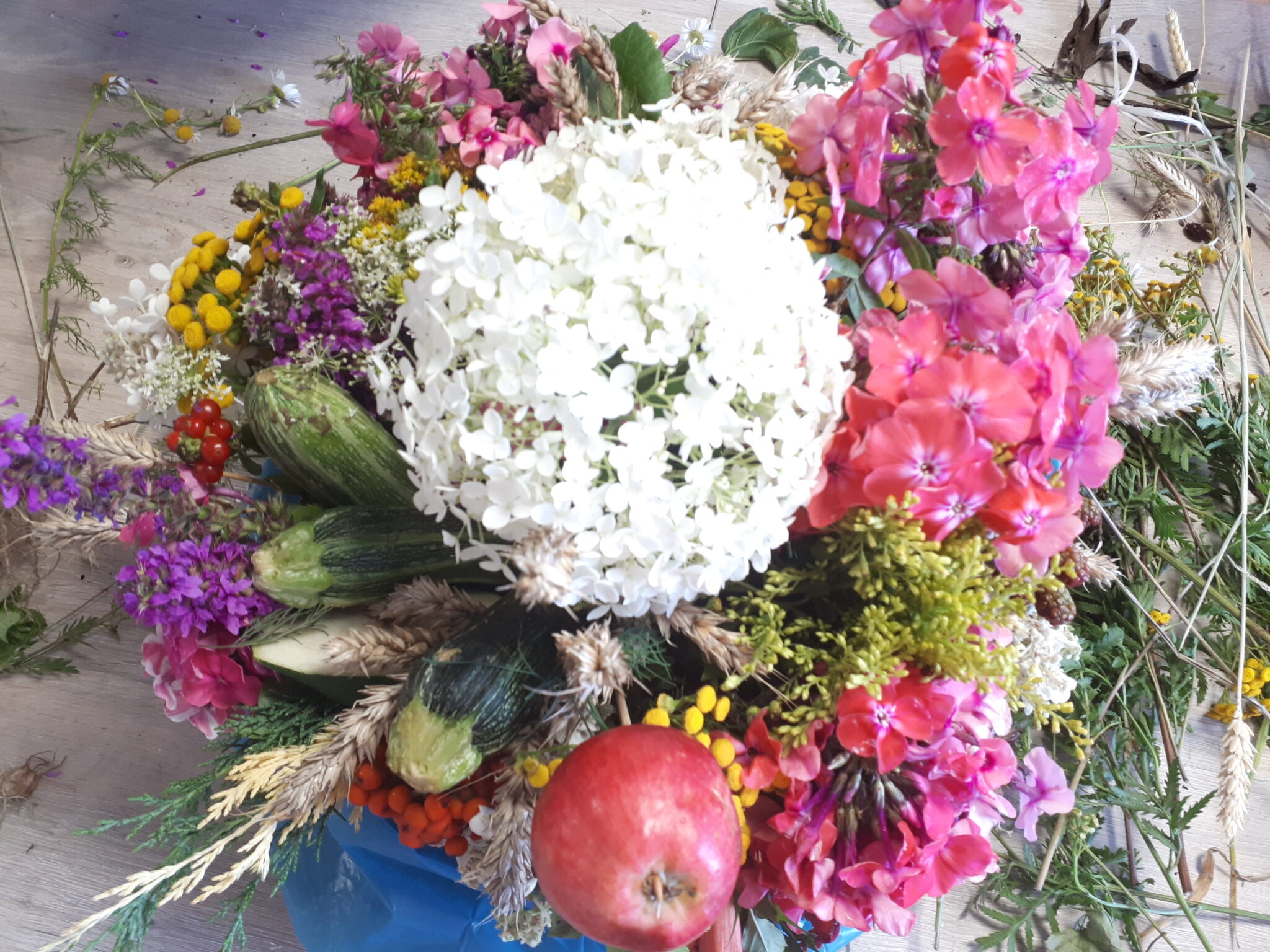 Bukiety, wianki, zioła - warsztaty florystyczne 7