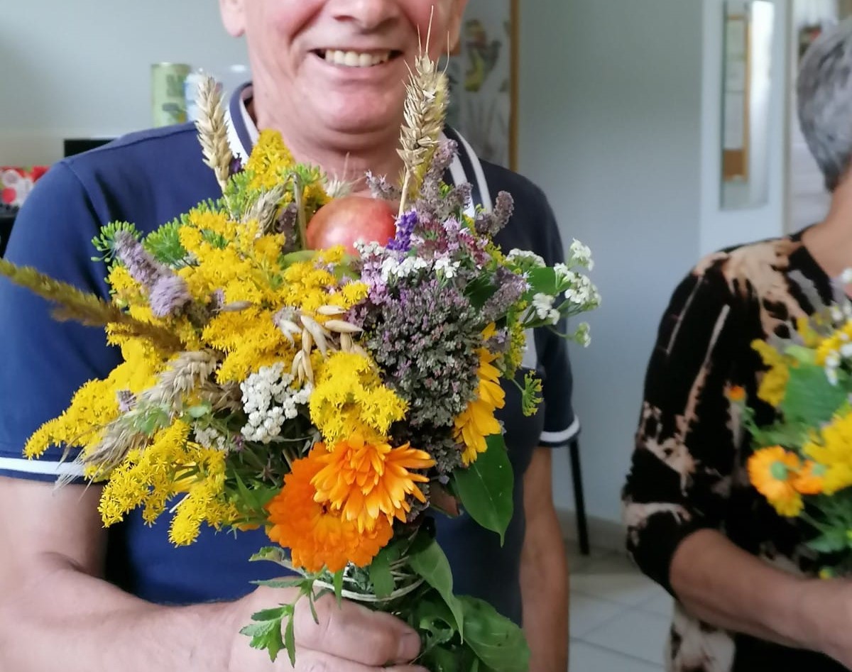 Kamionka Wielka tworzy wiązanki kwiatowe