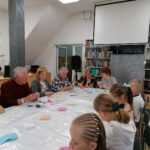 Seniorzy - Dzieciom. Czyli o pięknych spotkaniach w Kamionce Wielkiej. 9