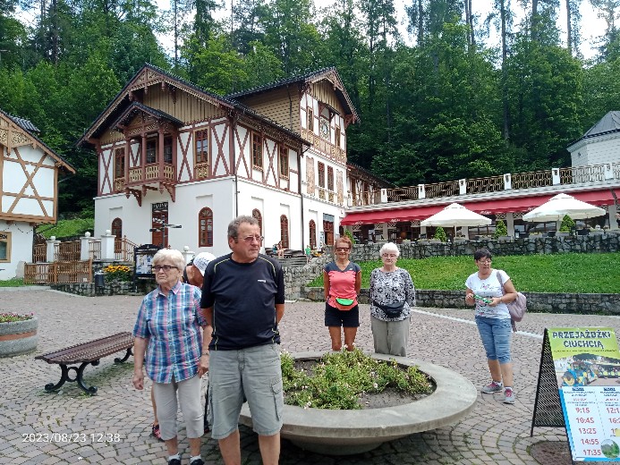 Aktywni seniorzy z Krynicy Zdroju promują lokalną historię, kulturę i tradycję 14