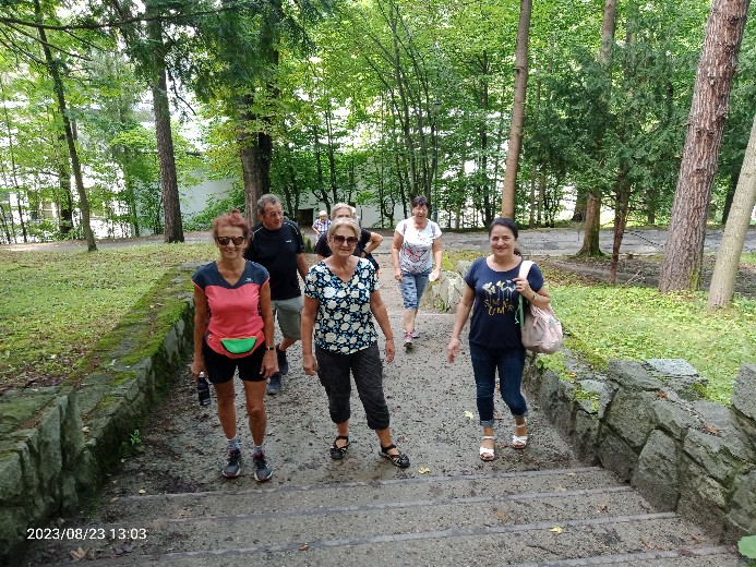 Aktywni seniorzy z Krynicy Zdroju promują lokalną historię, kulturę i tradycję 18