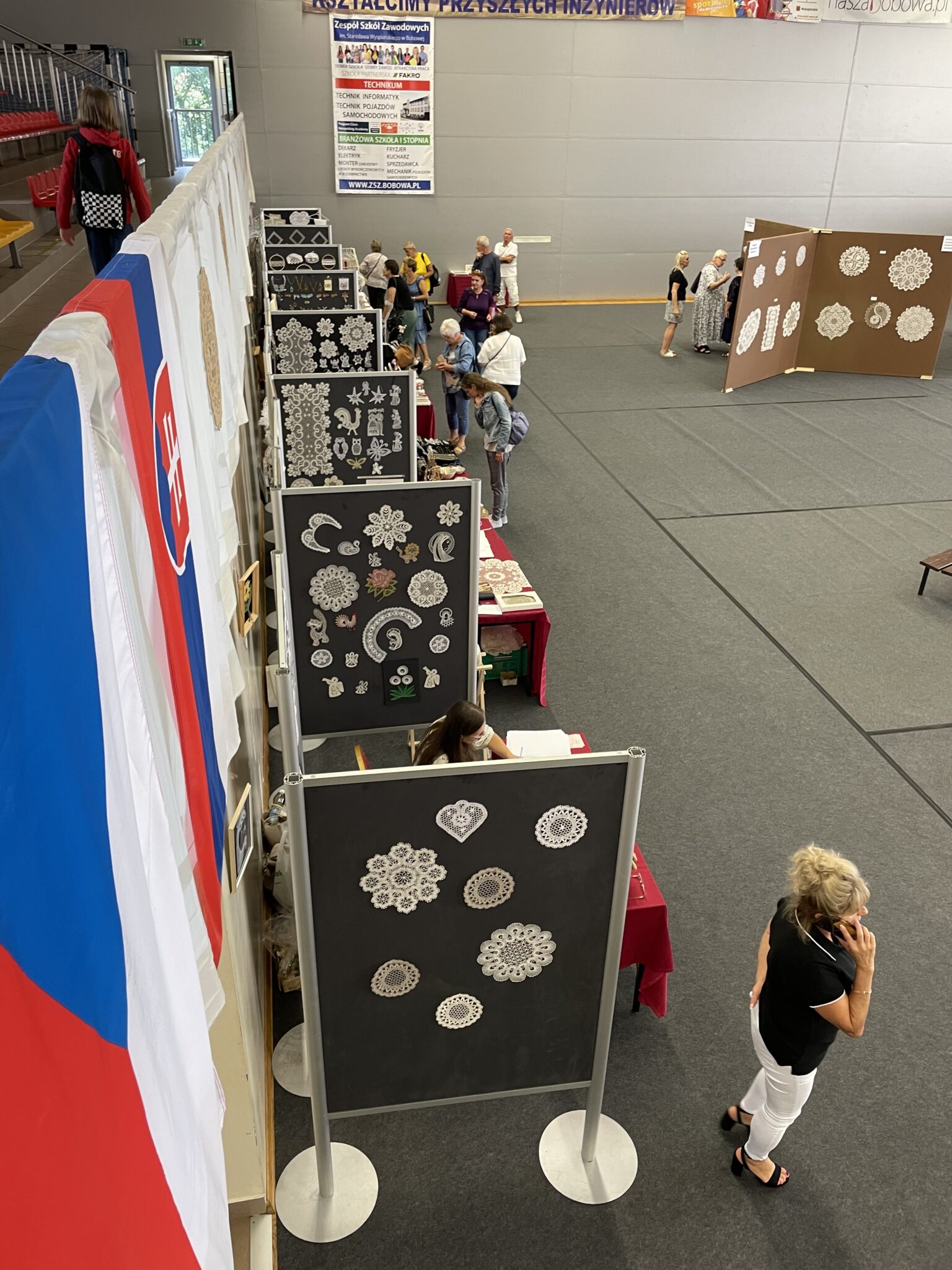 Wymiennik podczas Festiwalu Koronki Klockowej w Bobowej 12